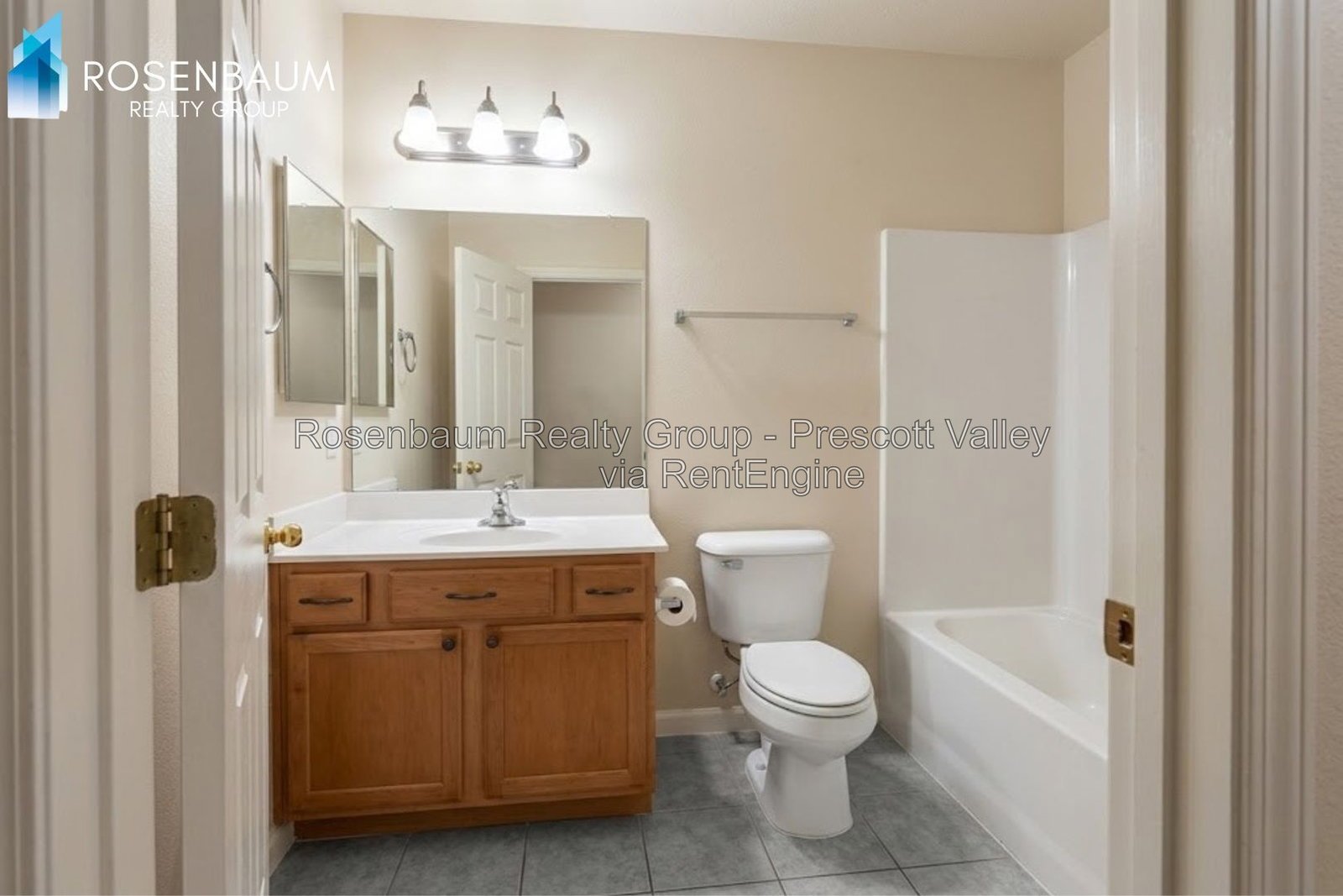 Charming 3-Beds, 2-Baths single-level home in Prescott Valley! property image