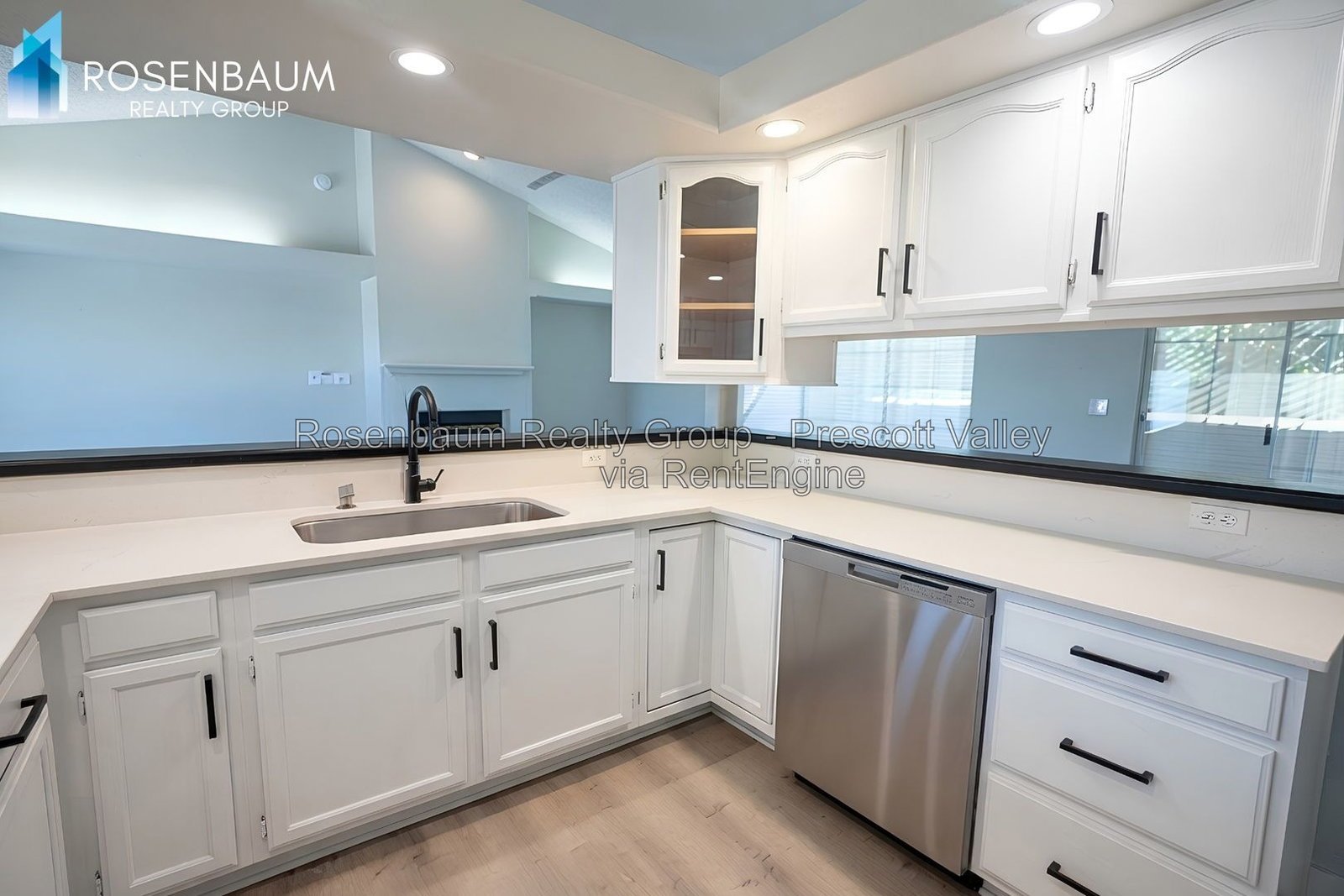 Charming 3-beds, 2-baths ranch-style home on a scenic hillside in Prescott Valley! property image