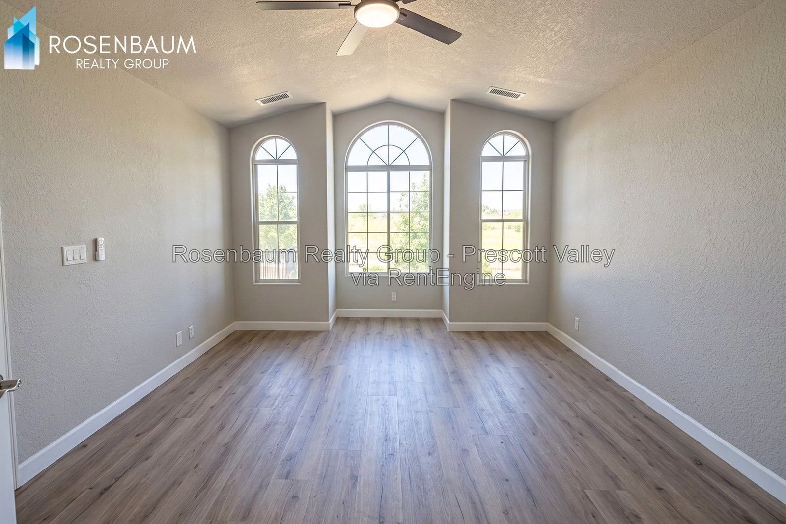 Charming 3-beds, 2-baths ranch-style home on a scenic hillside in Prescott Valley! property image