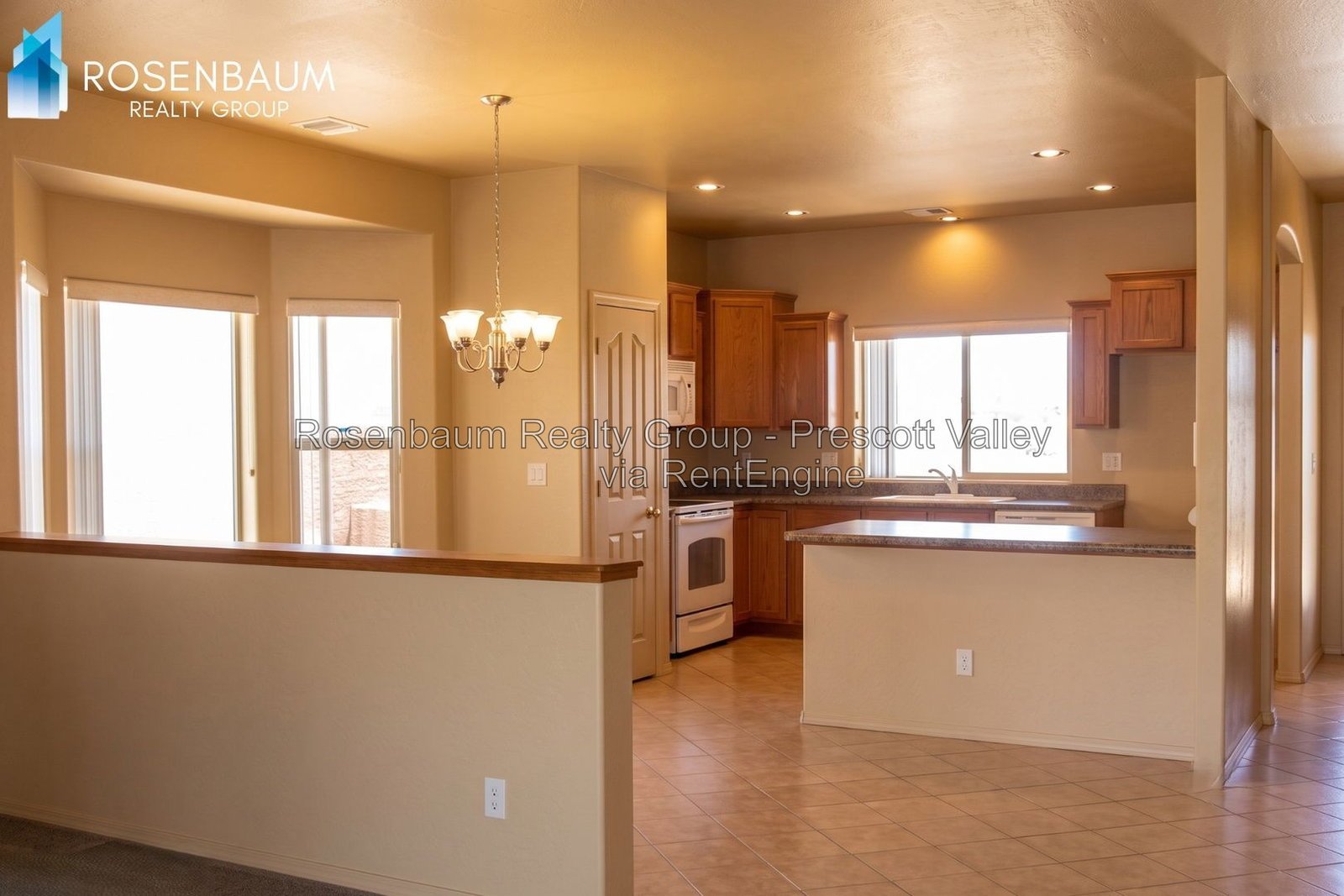 Beautiful single family in the heart of Chino Valley property image