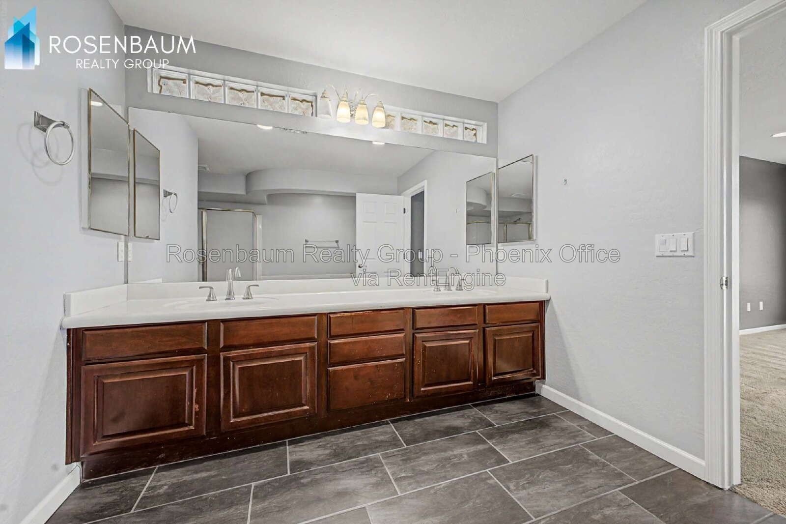 Beautifully stunning 5-beds, 4.5-baths two-story home in the prestigious Chandler Heights Estates community! property image