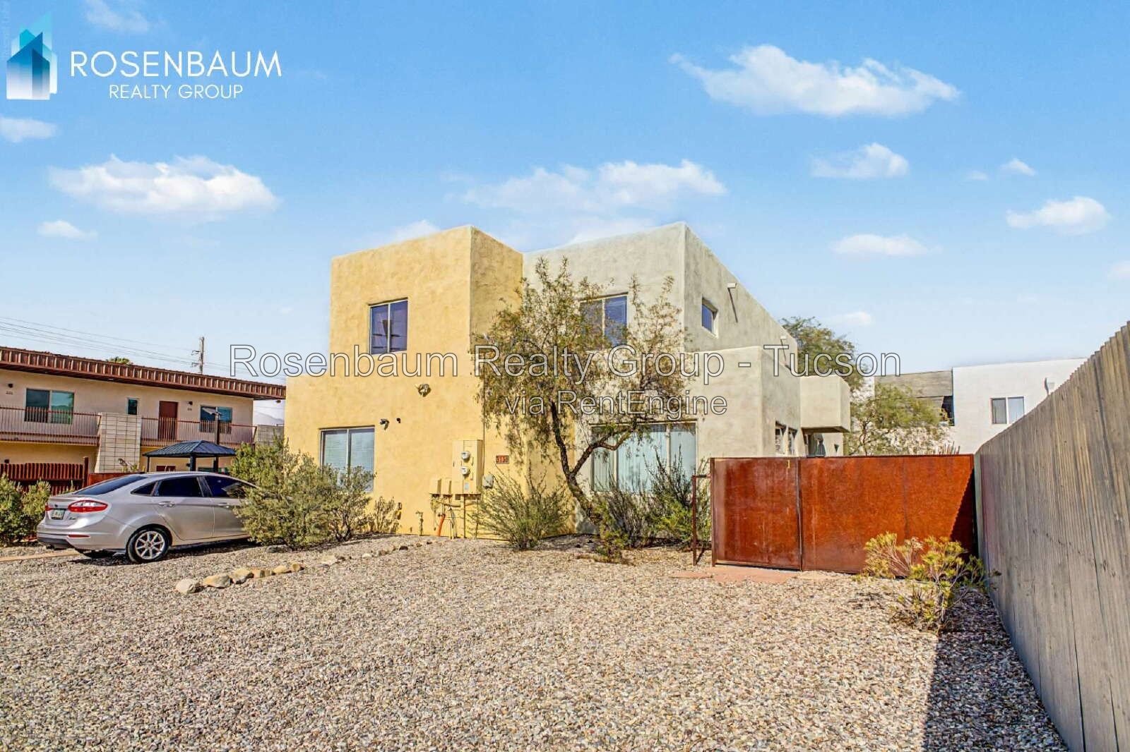 Charming 3-beds, 2-baths townhome-style duplex home in central Tucson! property image