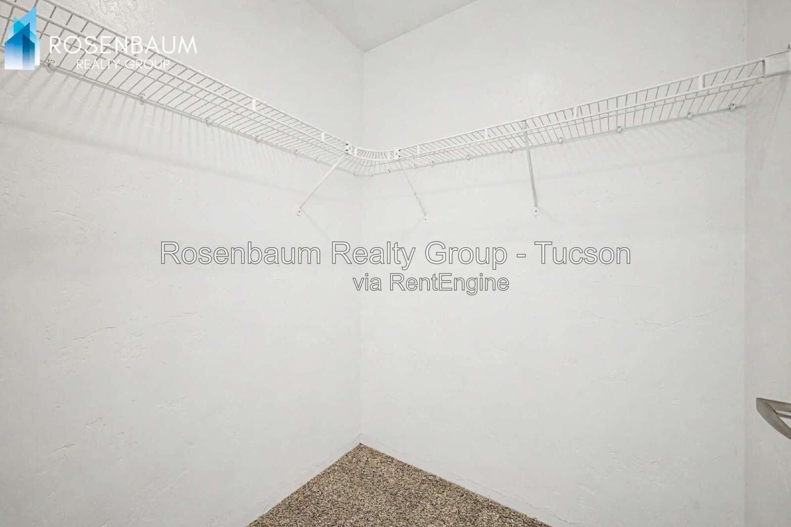 Charming 3-beds, 2-baths townhome-style duplex home in central Tucson! property image