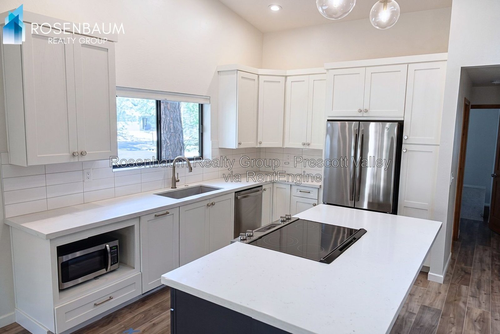 Charming 3-Beds, 2-Baths Single-Level Retreat Among the Pines! property image