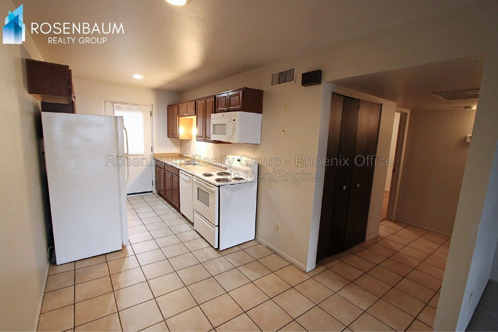 Charming and Cozy 2-bedrooms, 1.5-baths home in Casa Grande! property image