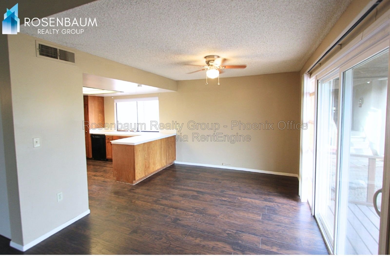 Beautiful 2 bed 2 bath duplex home property image