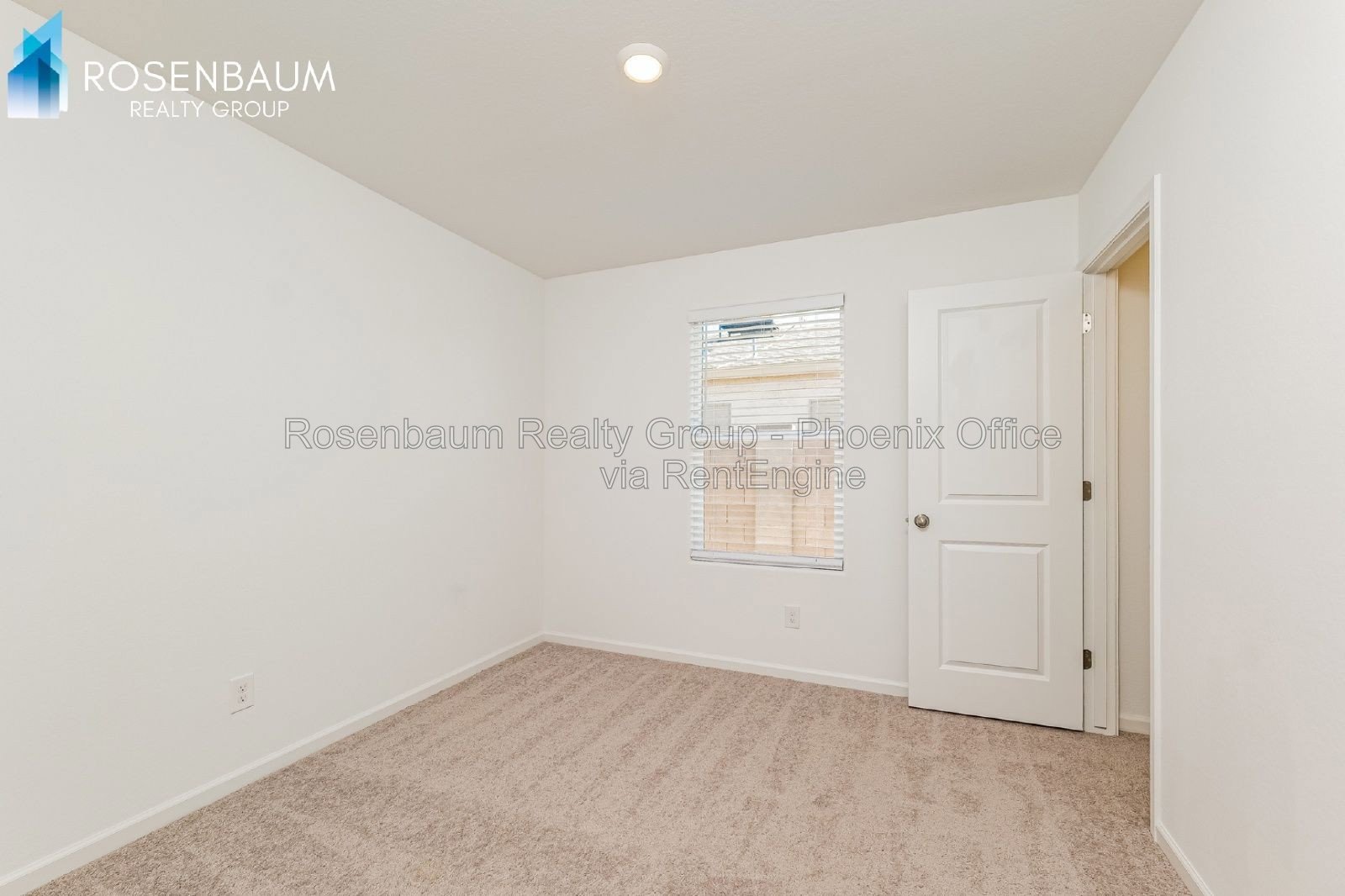 Gorgeous single-story 3-beds, 2-baths home in Arizona City! property image