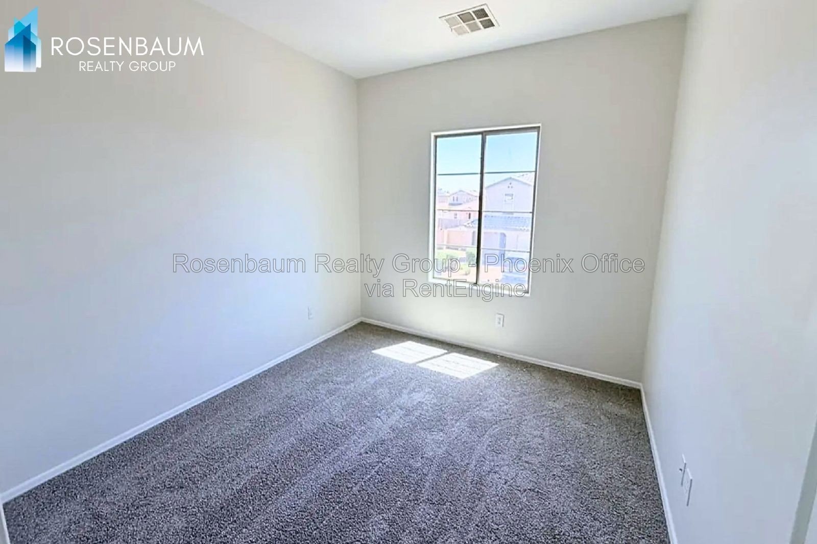Beautifully charming 4-beds, 2.5-baths two-story home in Casa Grande! property image