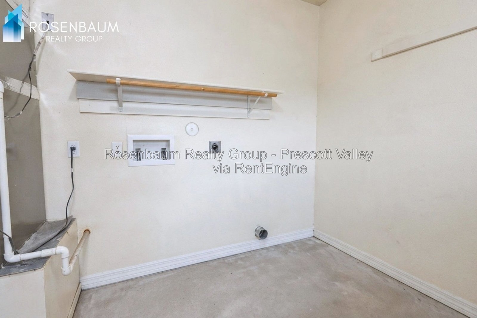 Beautifully charming 2-bedrooms, 2-baths duplex home in Prescott Valley! property image