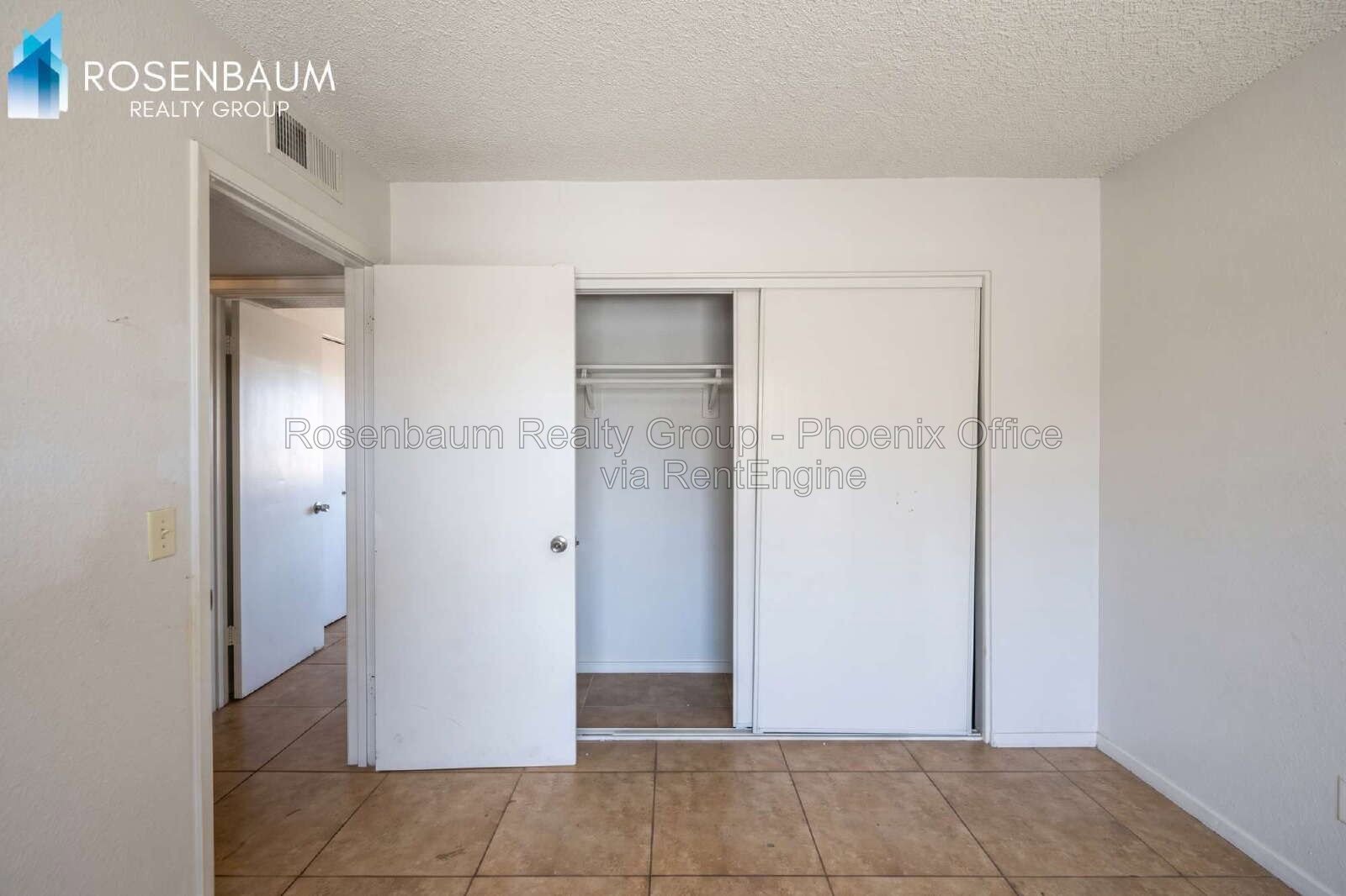 Cute and cozy 2-bedrooms, 1-bath upstairs apartment in Mesa! property image