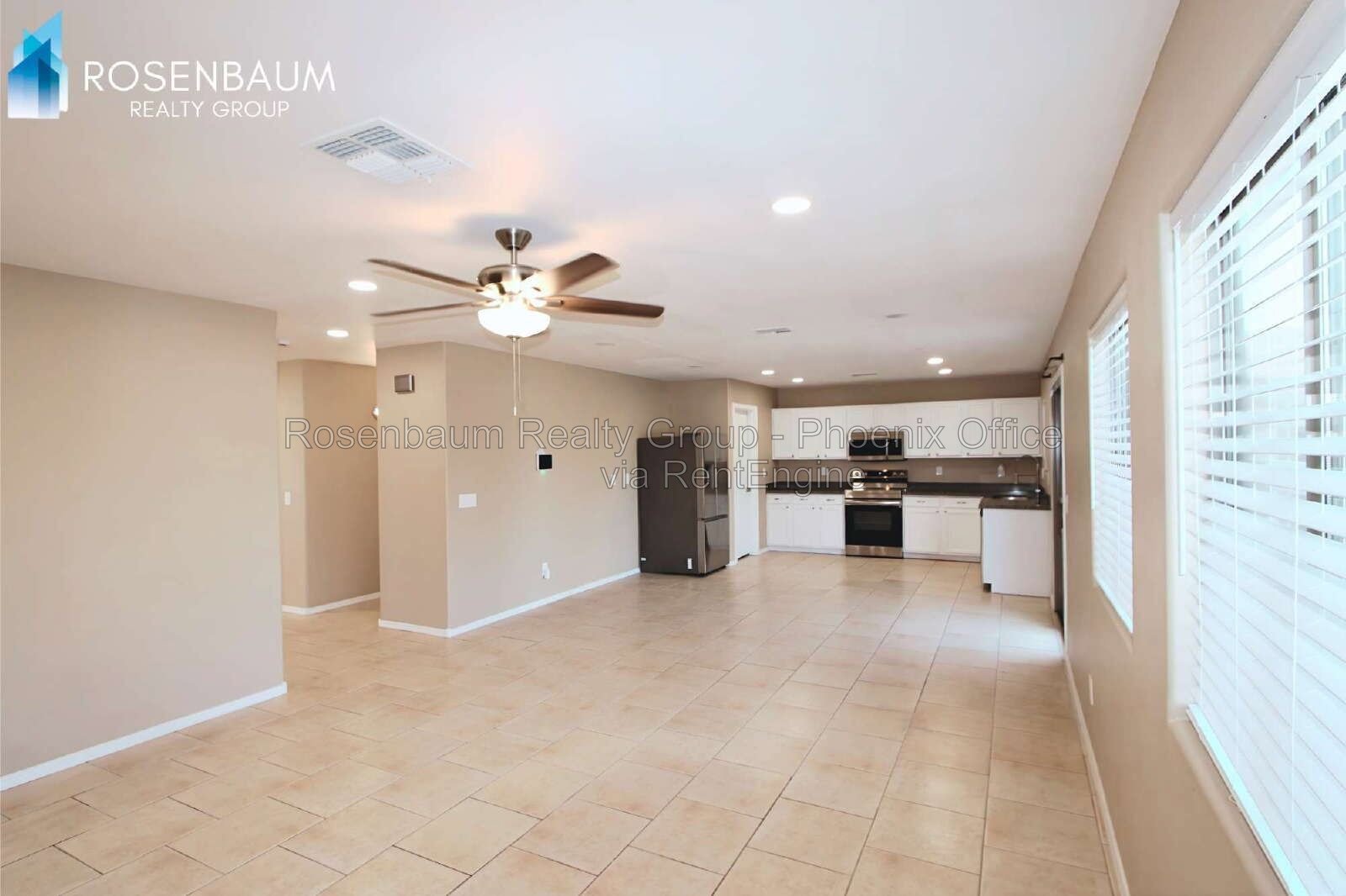 Gorgeous 4-bedrooms, 2.5-baths 2-story home in Johnson Ranch community! property image