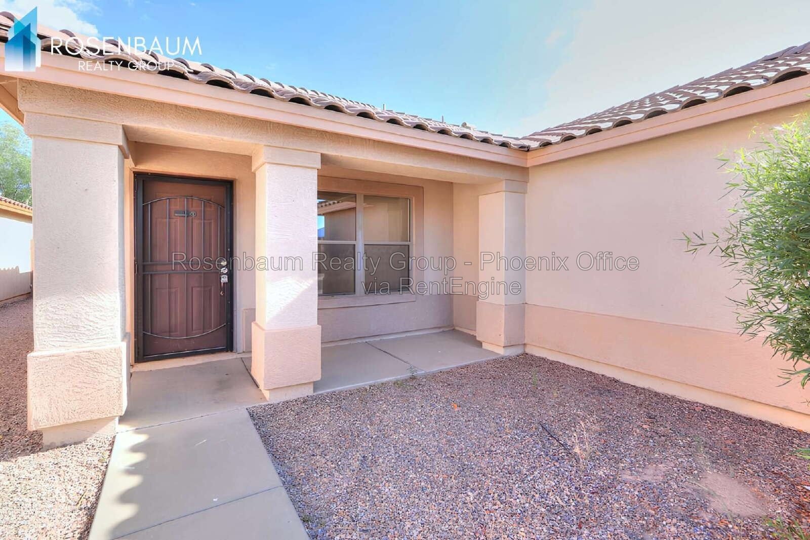 Beautifully charming 3-Bedroom, 2-Bath home in the desirable SK Ranch community of Casa Grande! property image