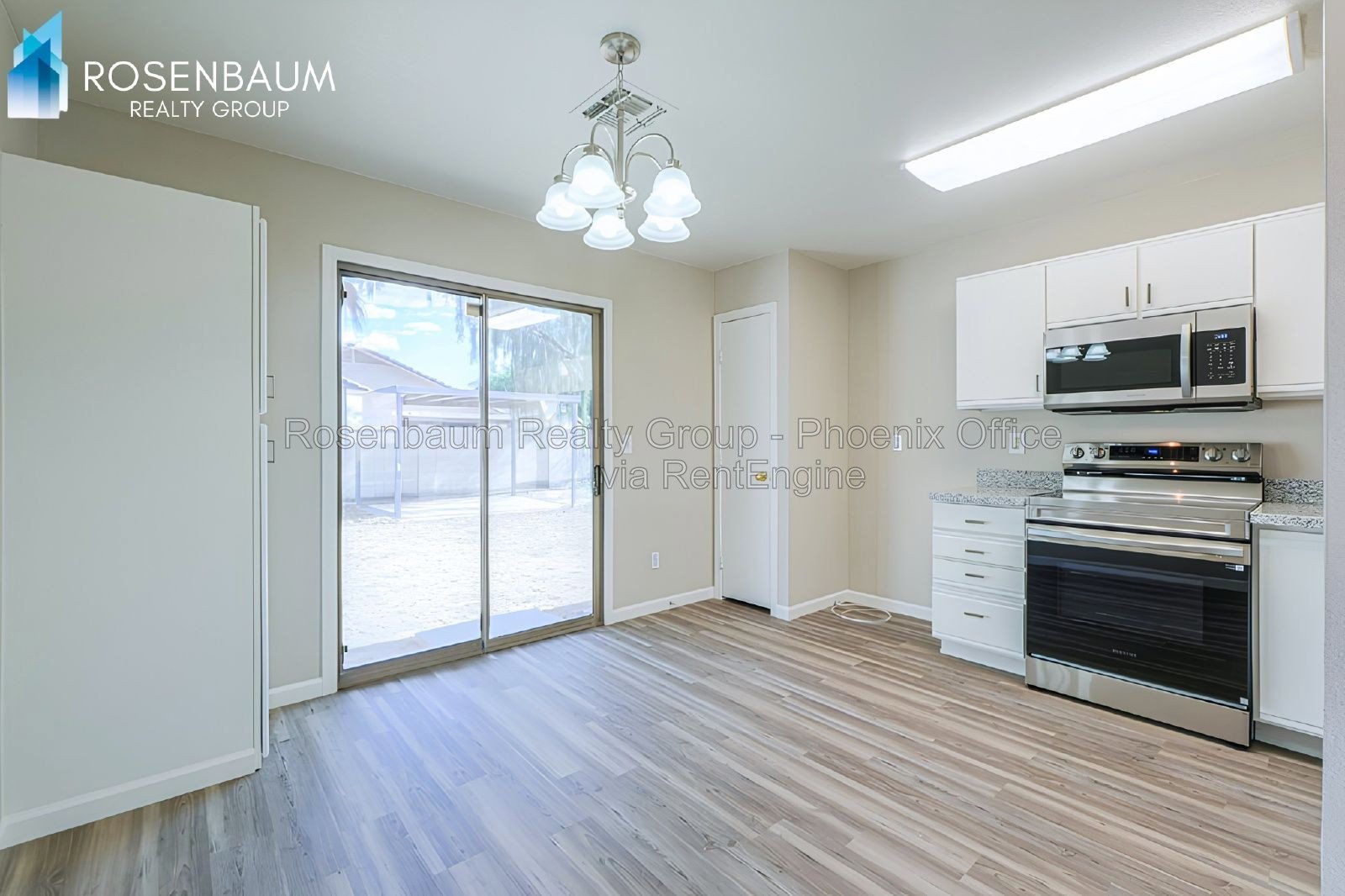Beautifully charming 3-Bedroom, 2-Bath home in the desirable SK Ranch community of Casa Grande! property image