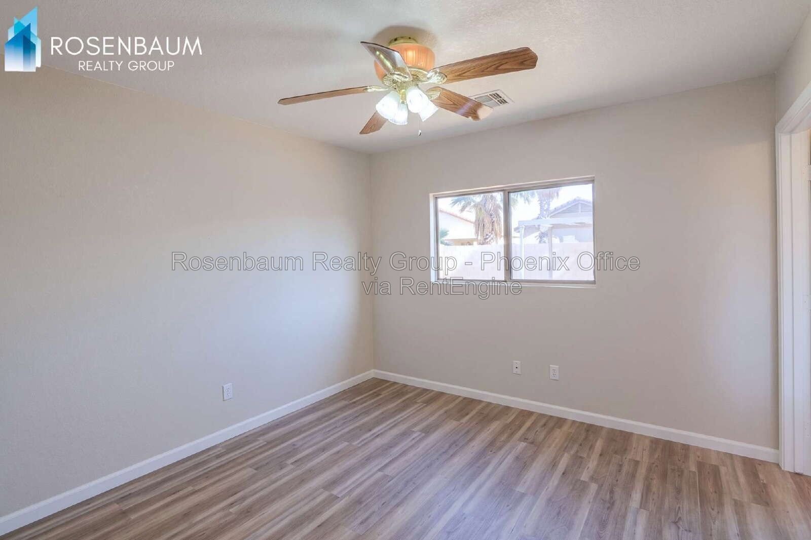 Beautifully charming 3-Bedroom, 2-Bath home in the desirable SK Ranch community of Casa Grande! property image
