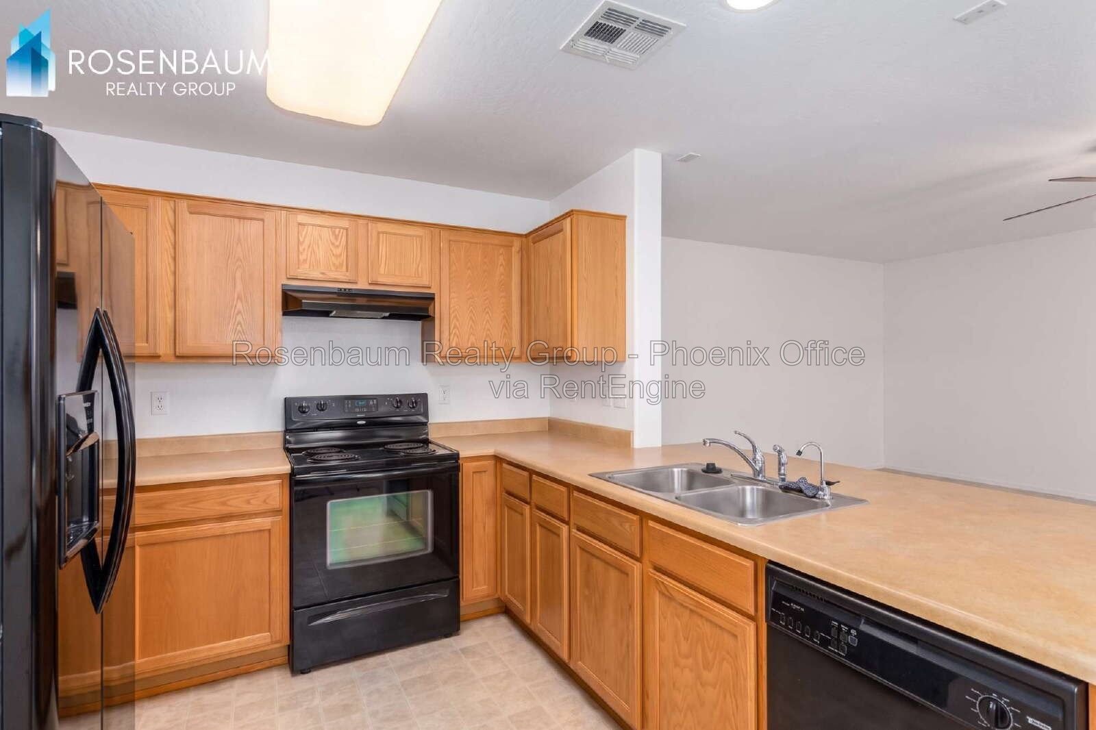 Beautifully charming 3-bedroom, 2-bath home in the desirable Los Portales community of Casa Grande! property image