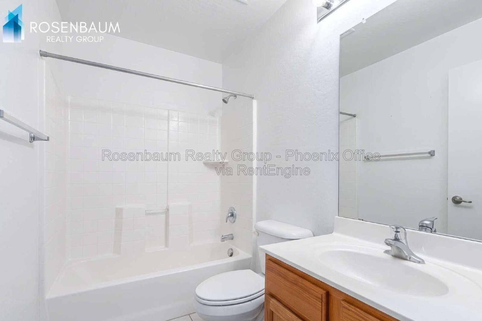 Beautifully charming 3-bedroom, 2-bath home in the desirable Los Portales community of Casa Grande! property image