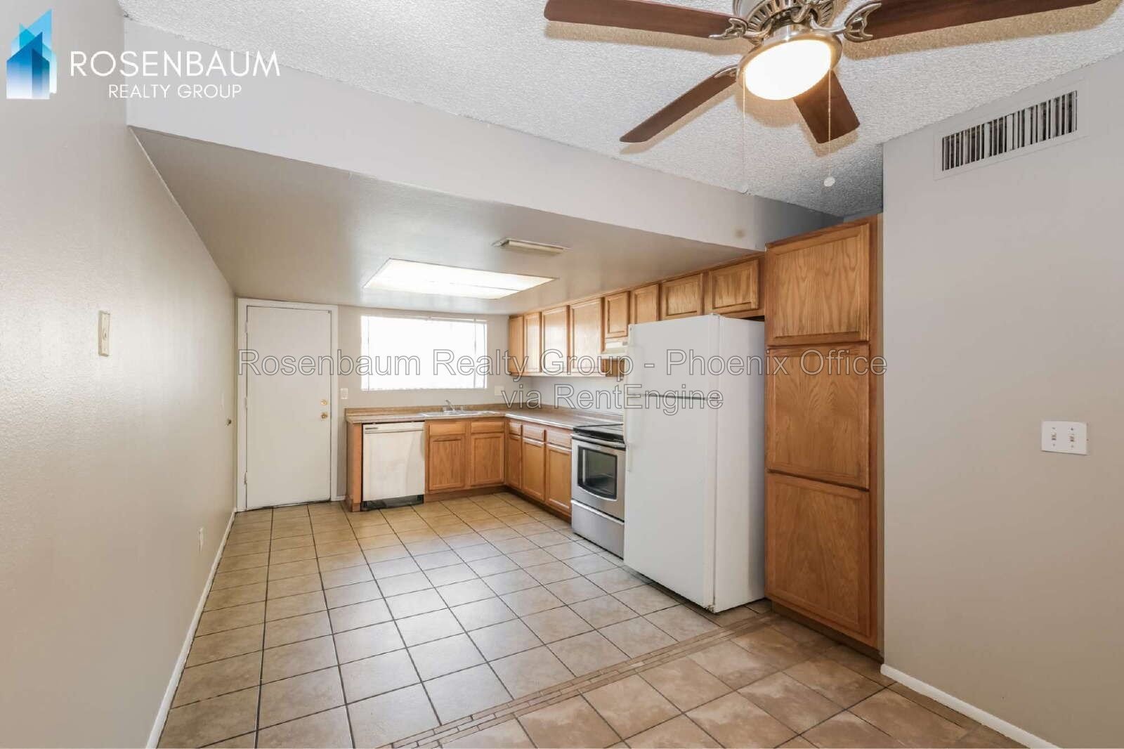 Charming 2-bedrooms, 1-baths upstairs apartment in Phoenix! property image