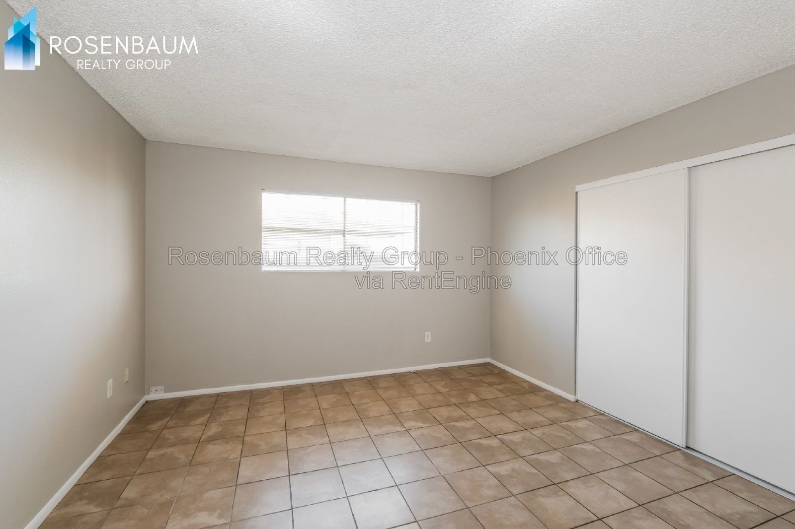 Charming 2-bedrooms, 1-baths upstairs apartment in Phoenix! property image