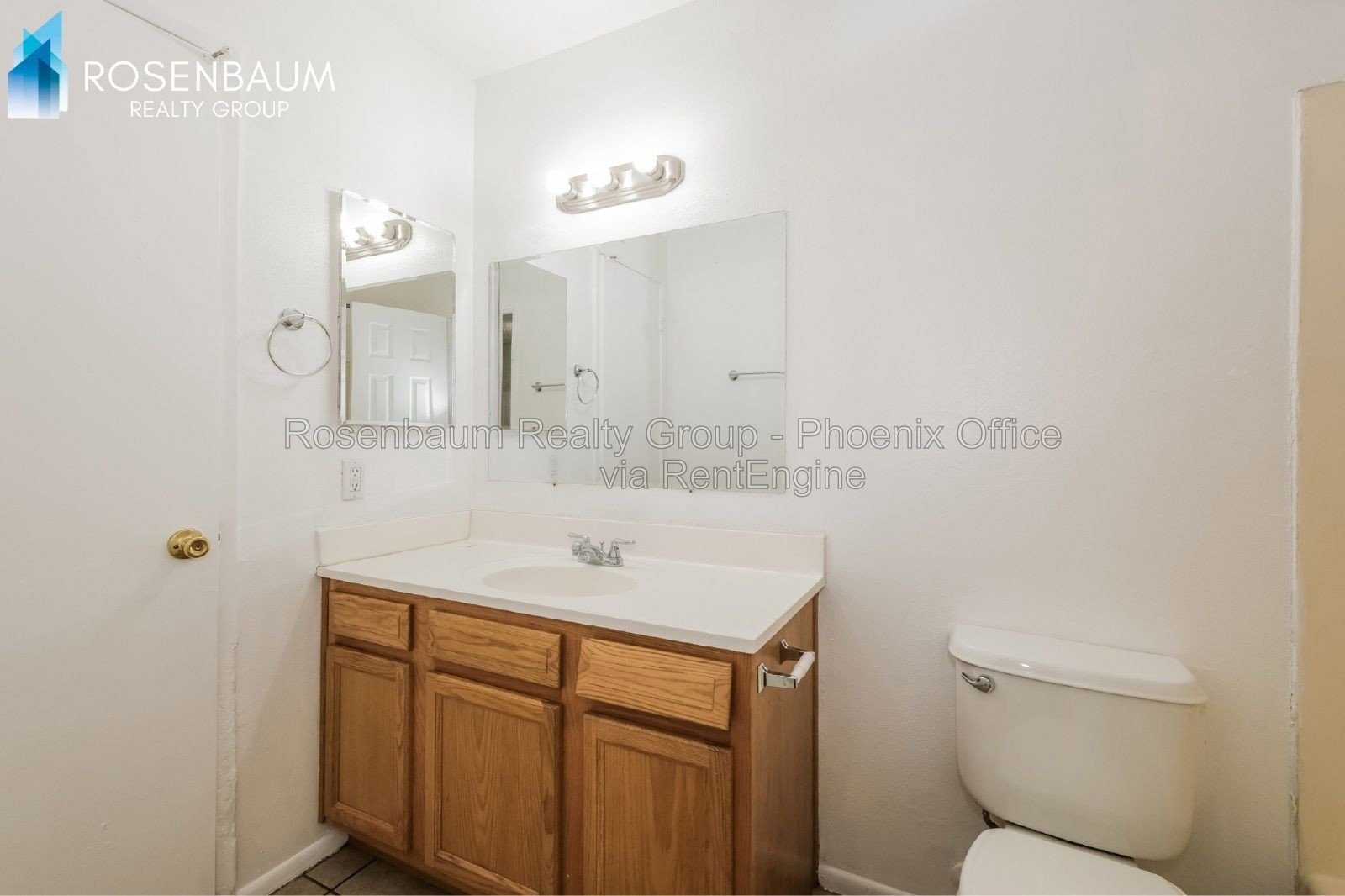 Charming 2-bedrooms, 1-baths upstairs apartment in Phoenix! property image