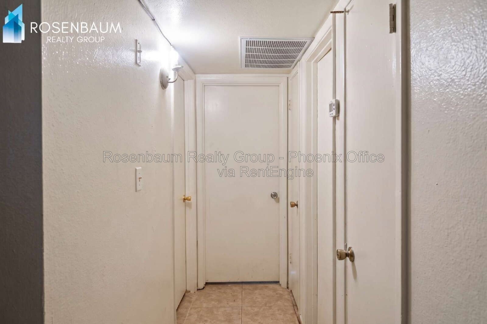 Cozy 2-Bedroom Apartment in Convenient Mesa Location property image