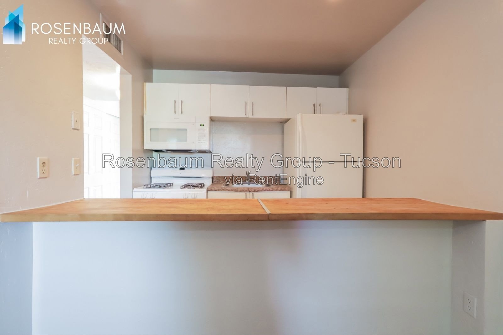 Charming 1-bed, 1-bath downstairs apartment Oasis in Tucson! property image
