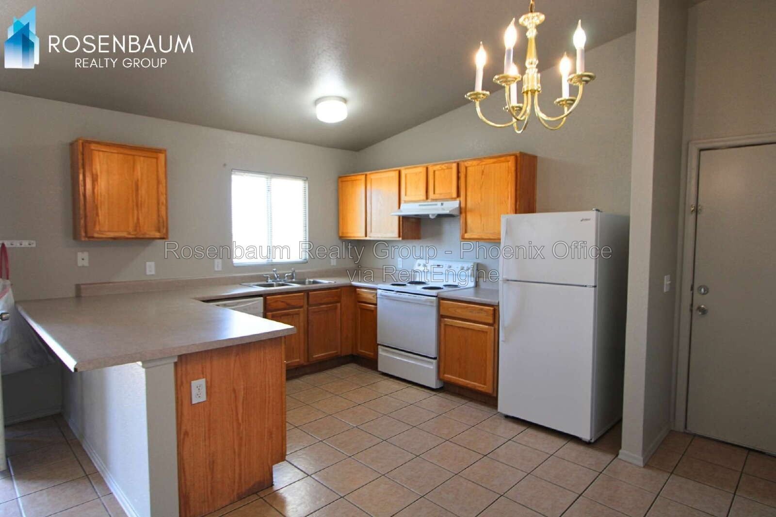 Beautiful 3-beds, 2-baths territorial-style home nestled in AZ City! property image