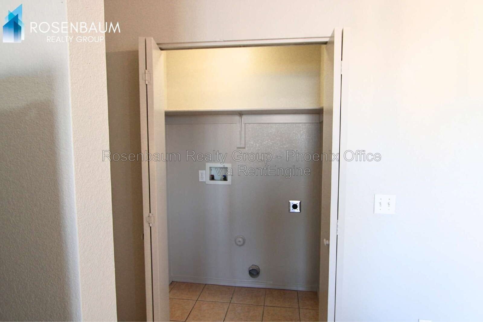 Beautiful 3-beds, 2-baths territorial-style home nestled in AZ City! property image