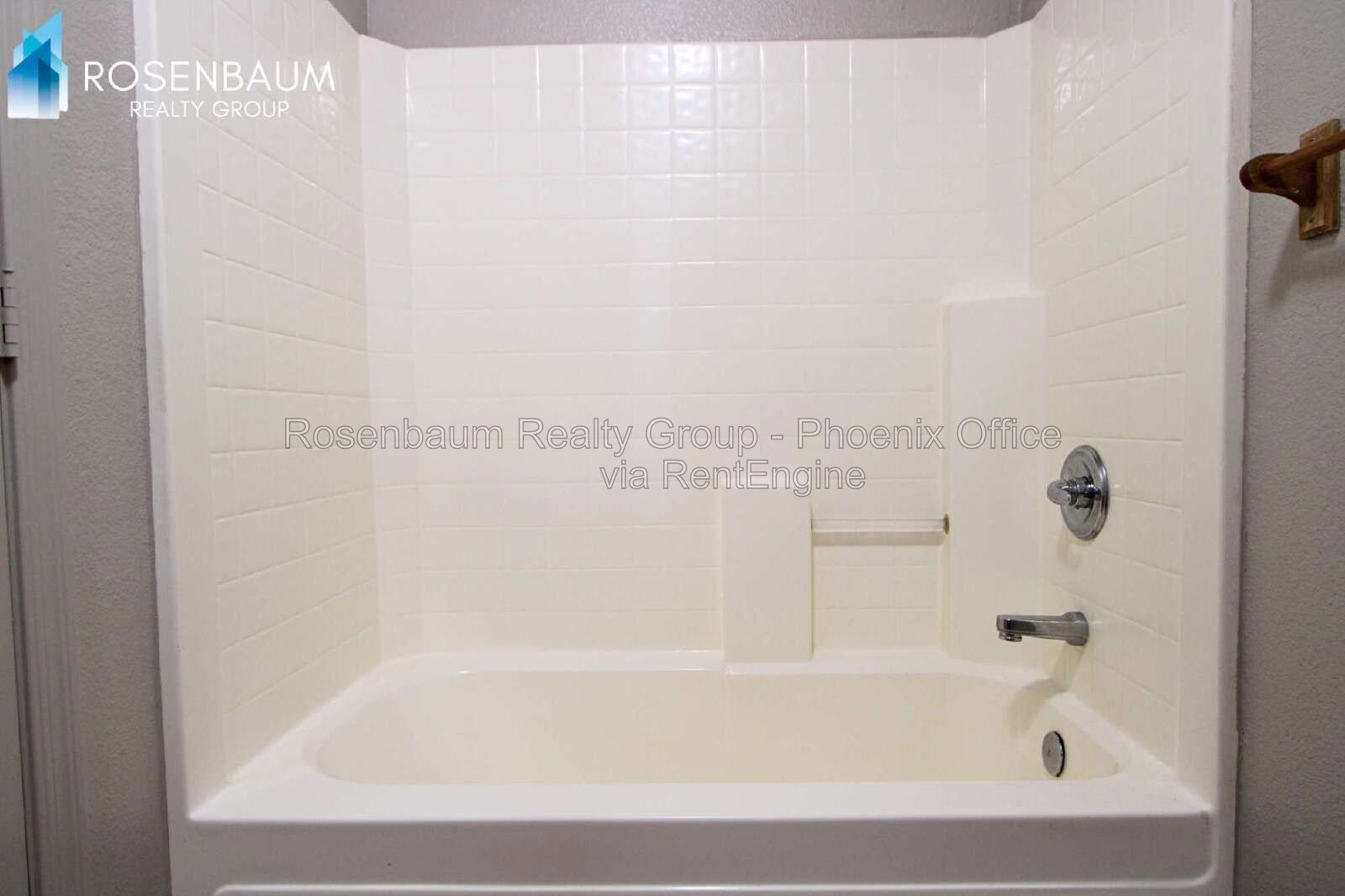 Beautiful 3-beds, 2-baths territorial-style home nestled in AZ City! property image