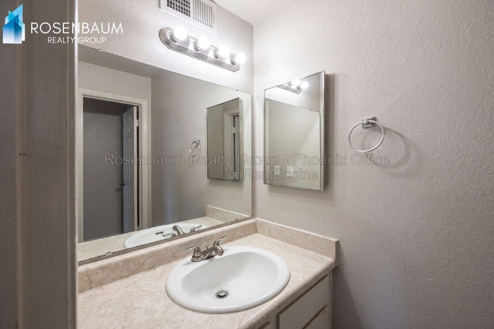 Charming 2-bedrooms, 1.5-baths townhome in the heart of Mesa! property image
