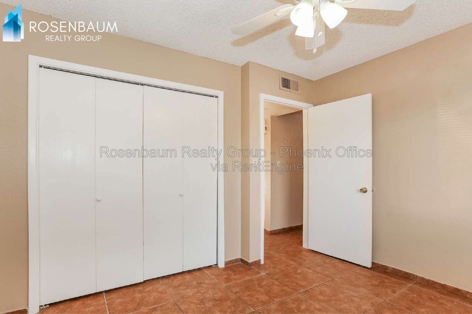 Charming and cozy 2-bedrooms, 1-bath apartment tucked inside a quiet 4-plex in the heart of Mesa! property image