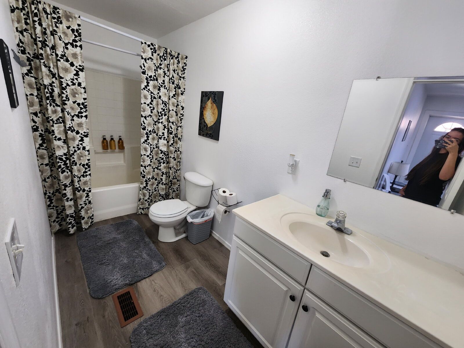 Affordable Private Rooms with Shared Living — WIFI Included + 1/2 OFF GYM MEMBERSHIP at 8th Street Apartments! STUDENT DORMS property image