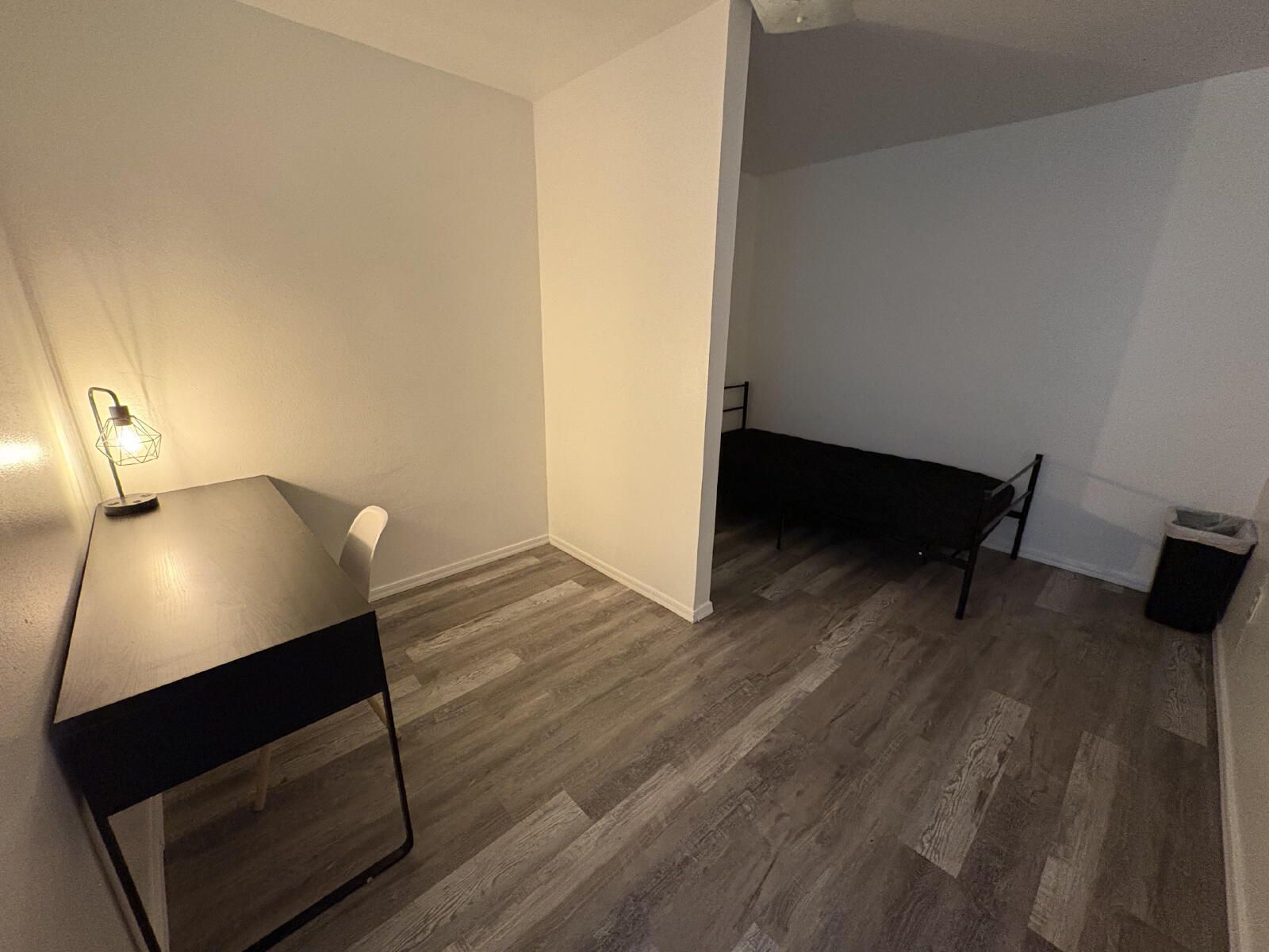Affordable Private Rooms with Shared Living — WIFI Included + 1/2 OFF GYM MEMBERSHIP at 8th Street Apartments! STUDENT DORMS property image