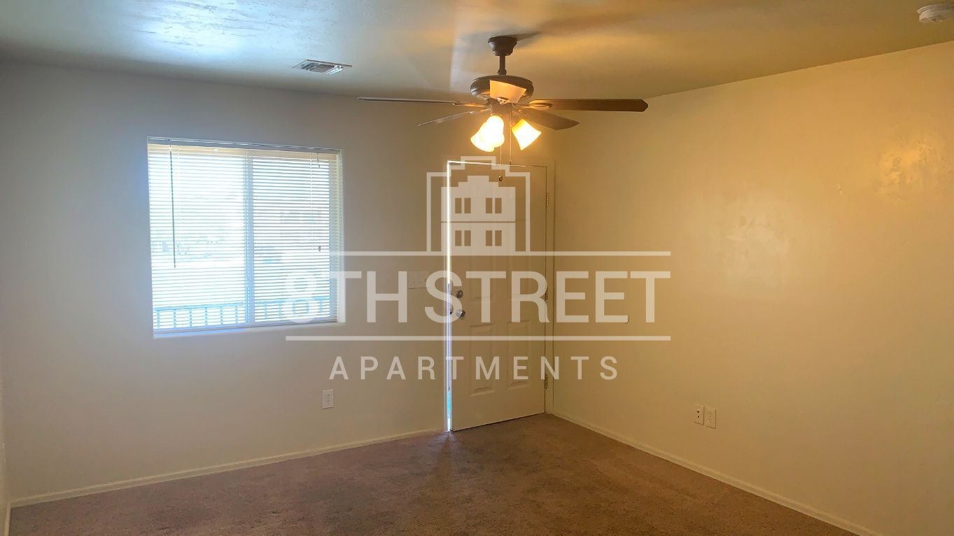 Lovely 2 bed 1 bath apt + 50% OFF of 8th St Fitness Club MEMBERSHIP property image