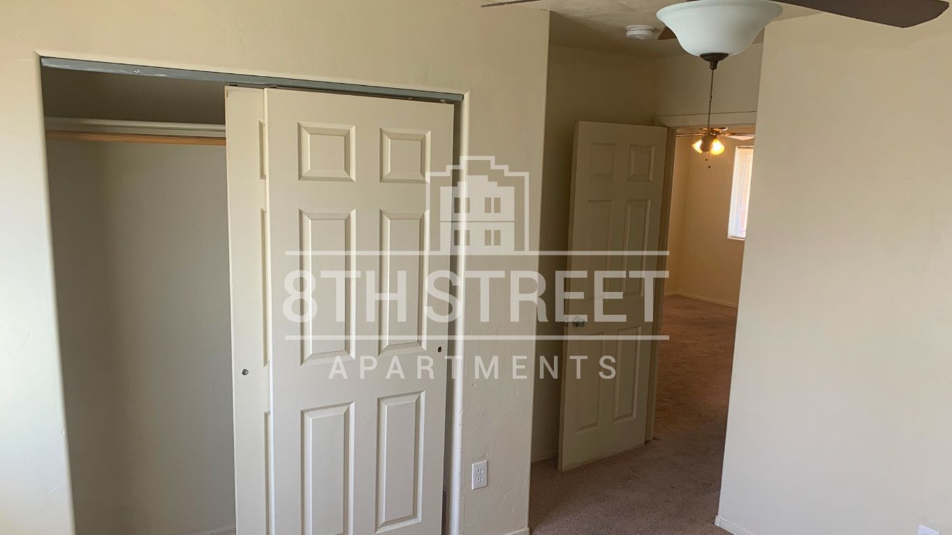 Lovely 2 bed 1 bath apt + 50% OFF of 8th St Fitness Club MEMBERSHIP property image