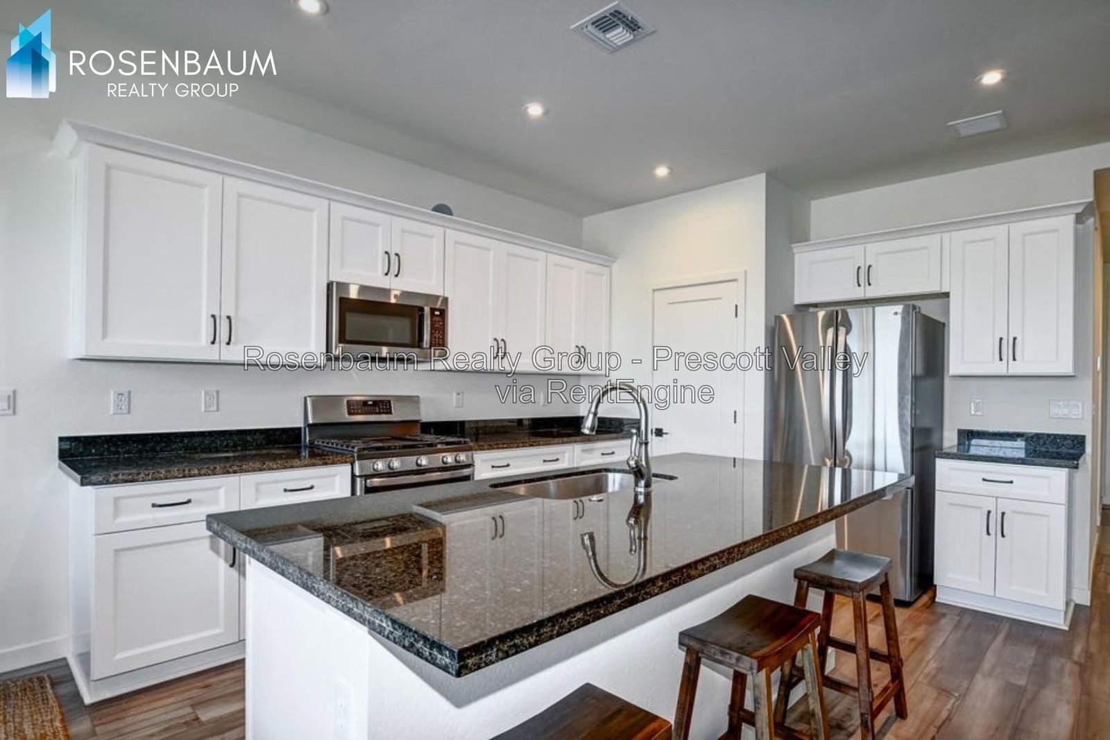 Gorgeous 2-beds, 2-baths single level home in the beautiful new Jasper community! property image