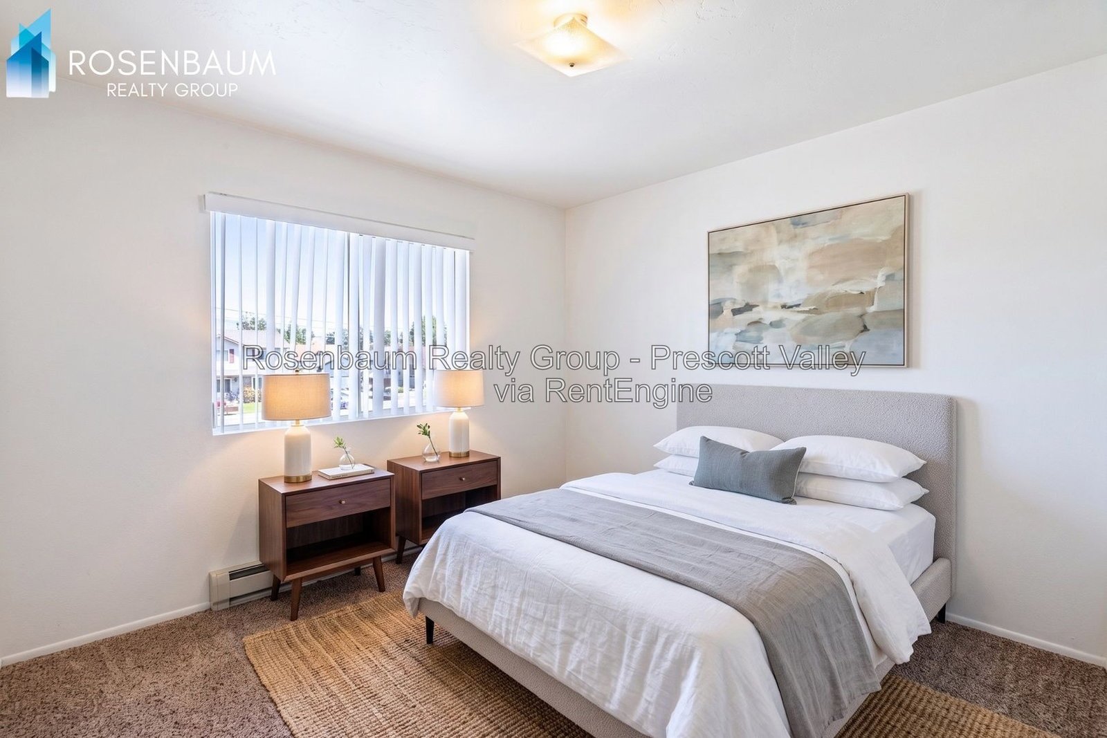 Cozy Upstairs 2-Bedroom Apartment with Shared Fenced Yard property image
