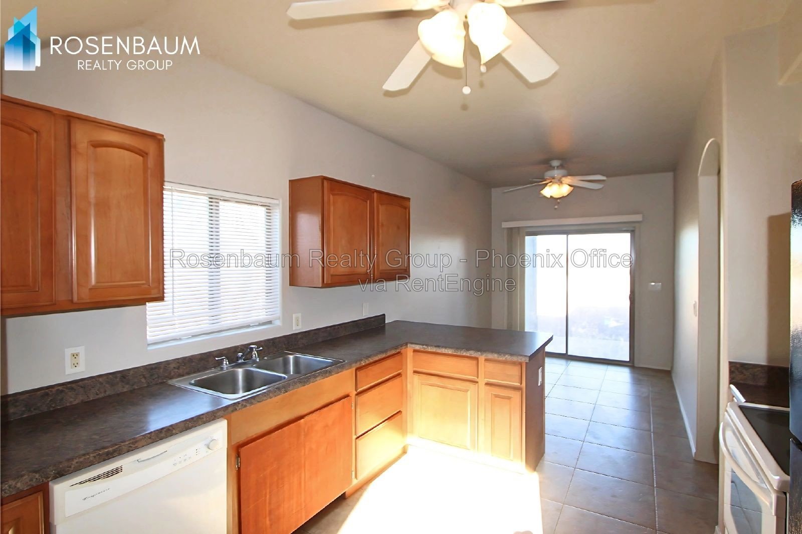 Beautiful 2-bedrooms, 2-baths two-story home in Arizona City! property image