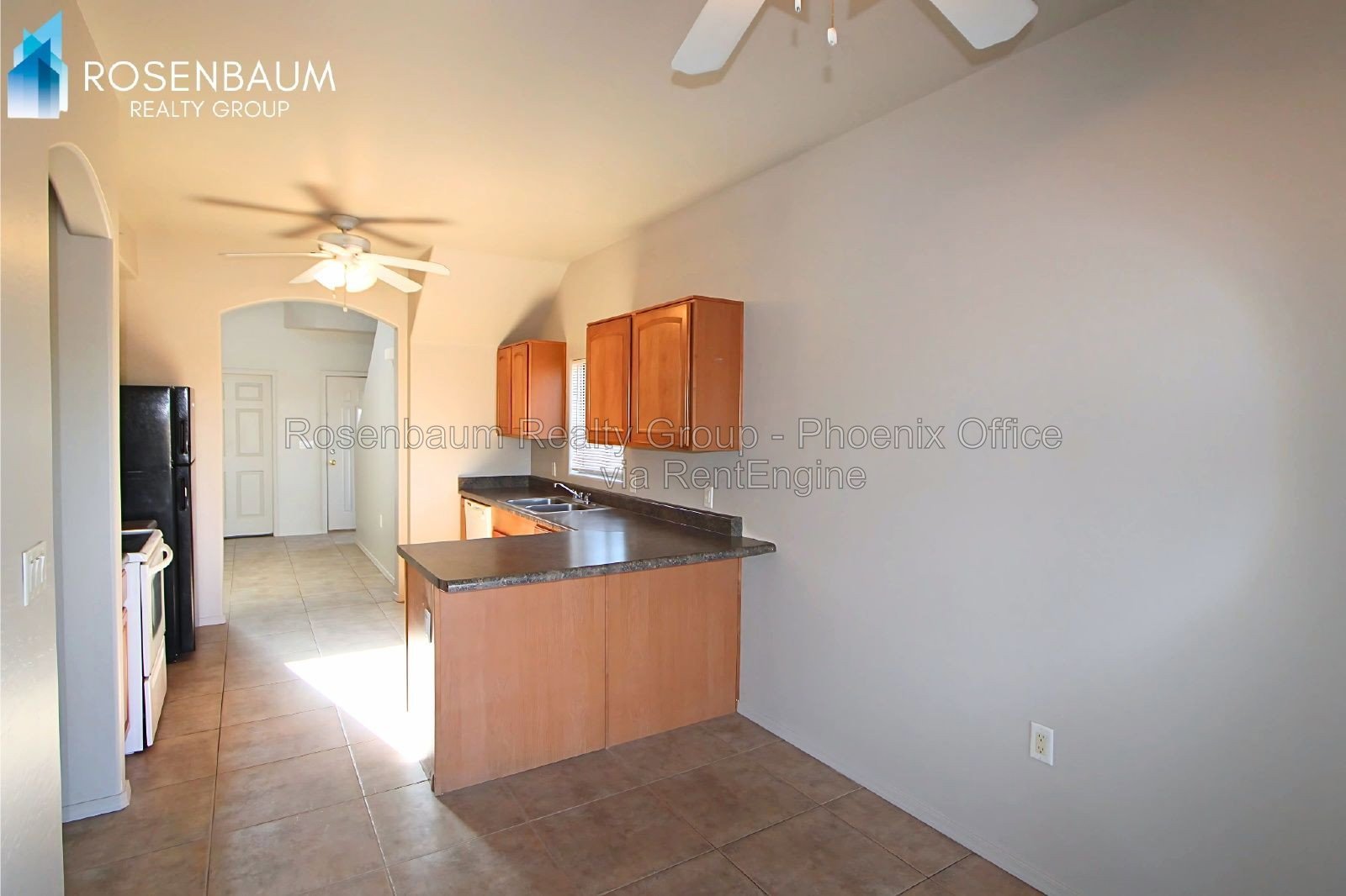 Beautiful 2-bedrooms, 2-baths two-story home in Arizona City! property image