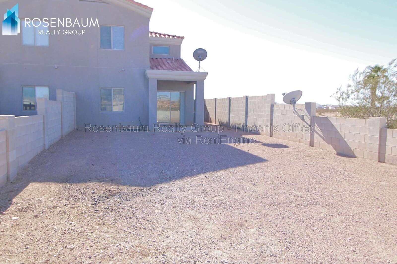 Beautiful 2-bedrooms, 2-baths two-story home in Arizona City! property image