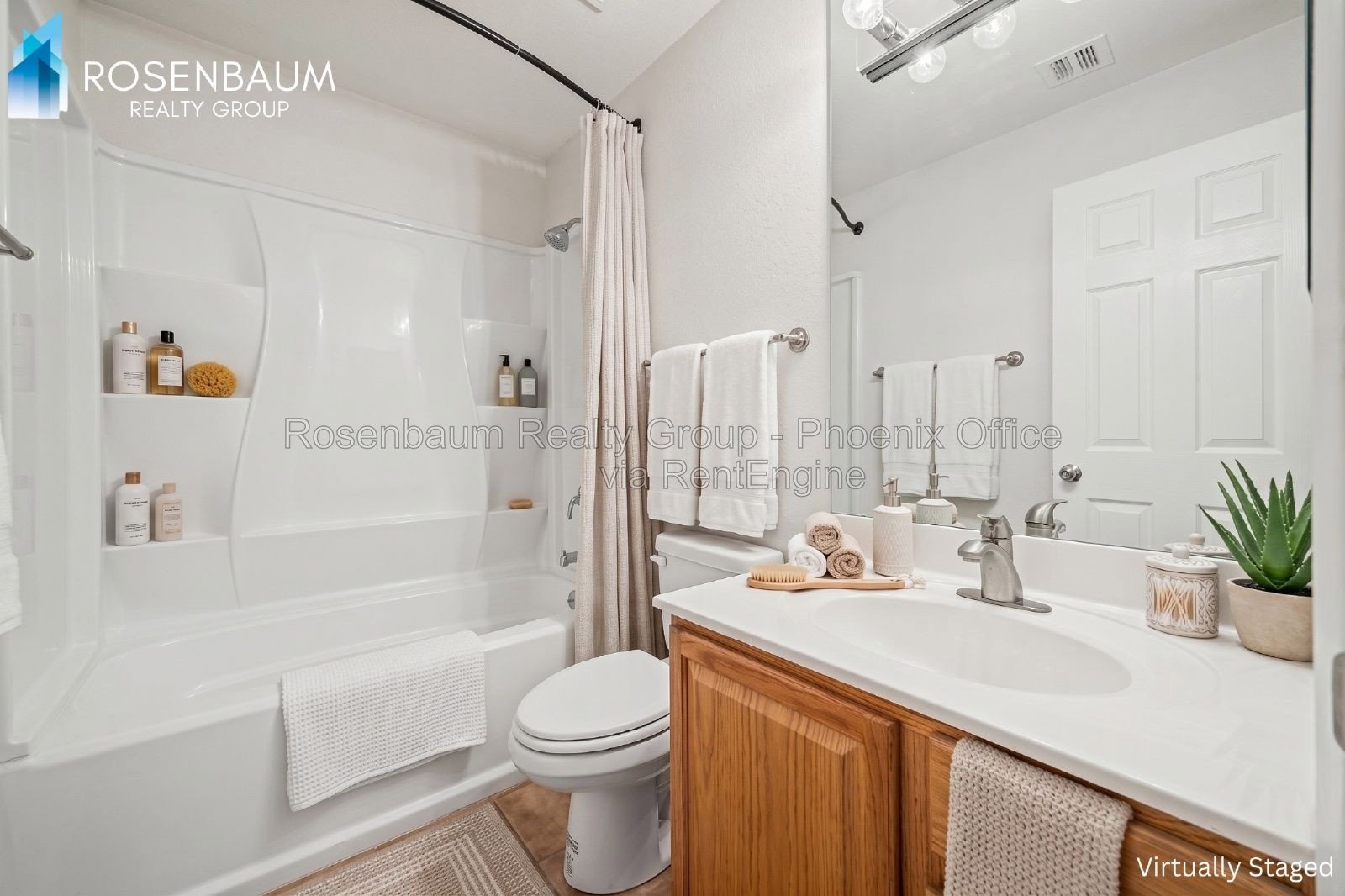 Charming 2-beds, 2-baths upstairs condo near Old Town Scottsdale! property image