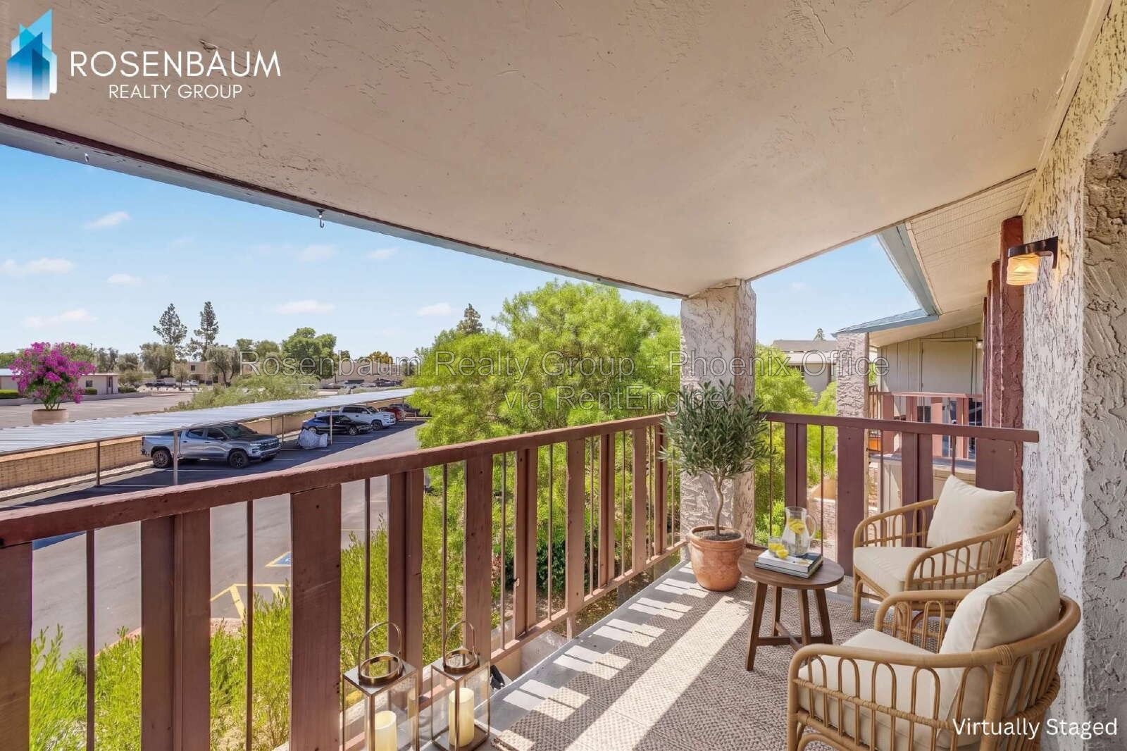 Charming 2-beds, 2-baths upstairs condo near Old Town Scottsdale! property image