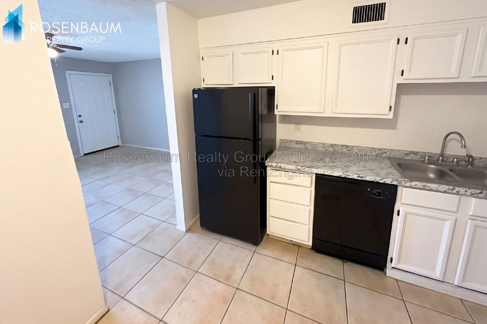 Charming 2-beds, 1-bath downstairs 4-plex apt in the heart of Chandler property image