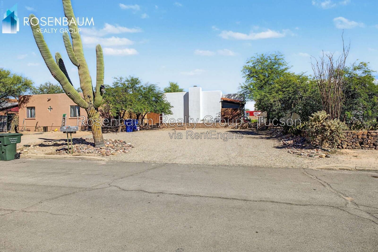 Charming 2-beds, 1-bath duplex nestled in Tucson’s Miles Neighborhood! property image