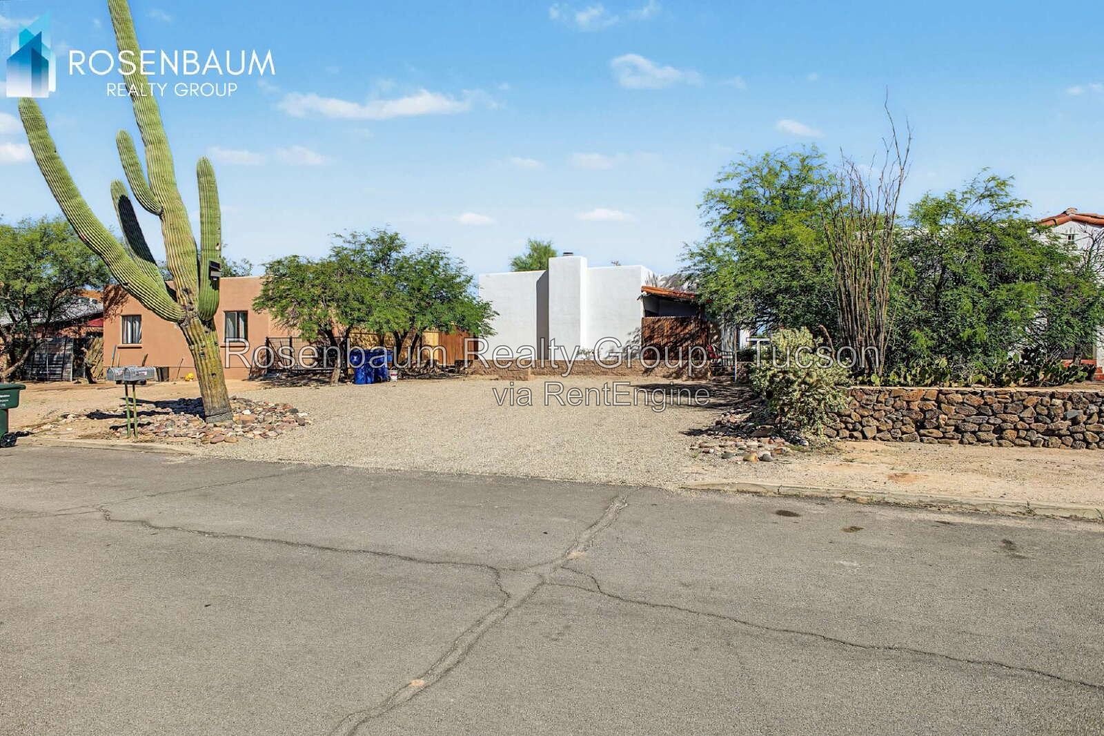 Charming 2-beds, 1-bath duplex nestled in Tucson’s Miles Neighborhood! property image
