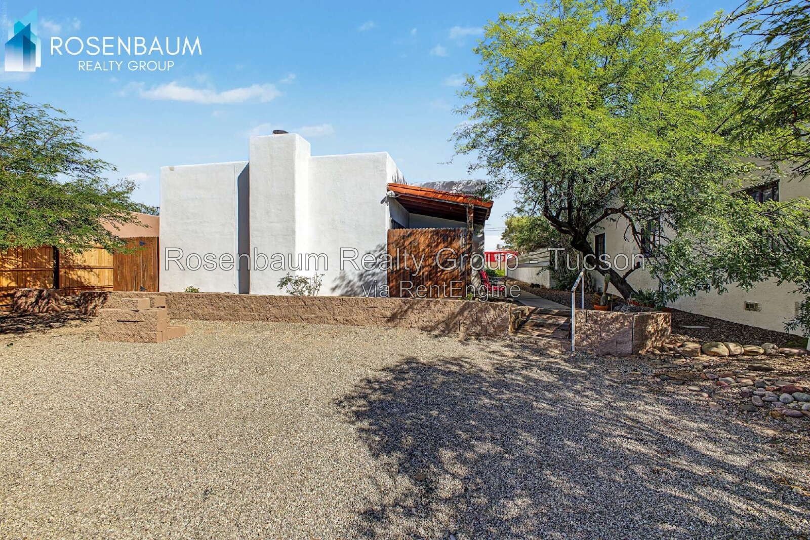 Charming 2-beds, 1-bath duplex nestled in Tucson’s Miles Neighborhood! property image