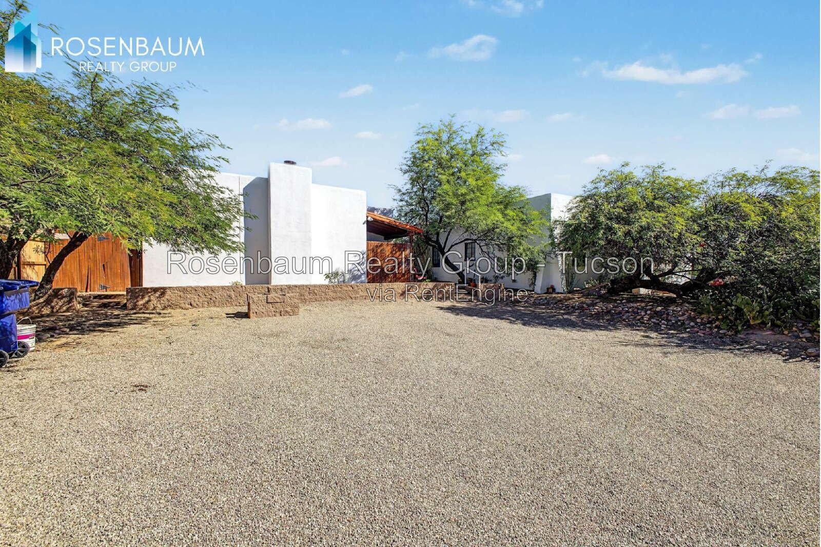 Charming 2-beds, 1-bath duplex nestled in Tucson’s Miles Neighborhood! property image