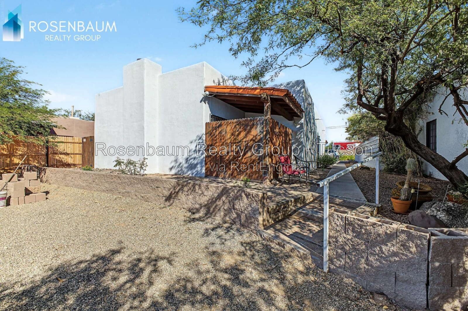 Charming 2-beds, 1-bath duplex nestled in Tucson’s Miles Neighborhood! property image