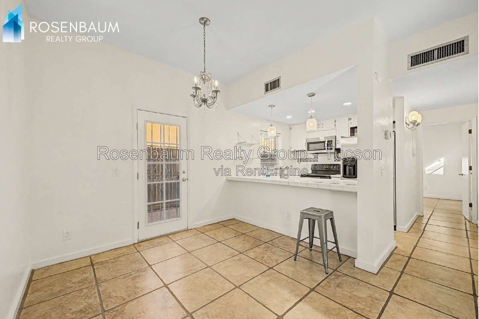 Charming 2-beds, 1-bath duplex nestled in Tucson’s Miles Neighborhood! property image