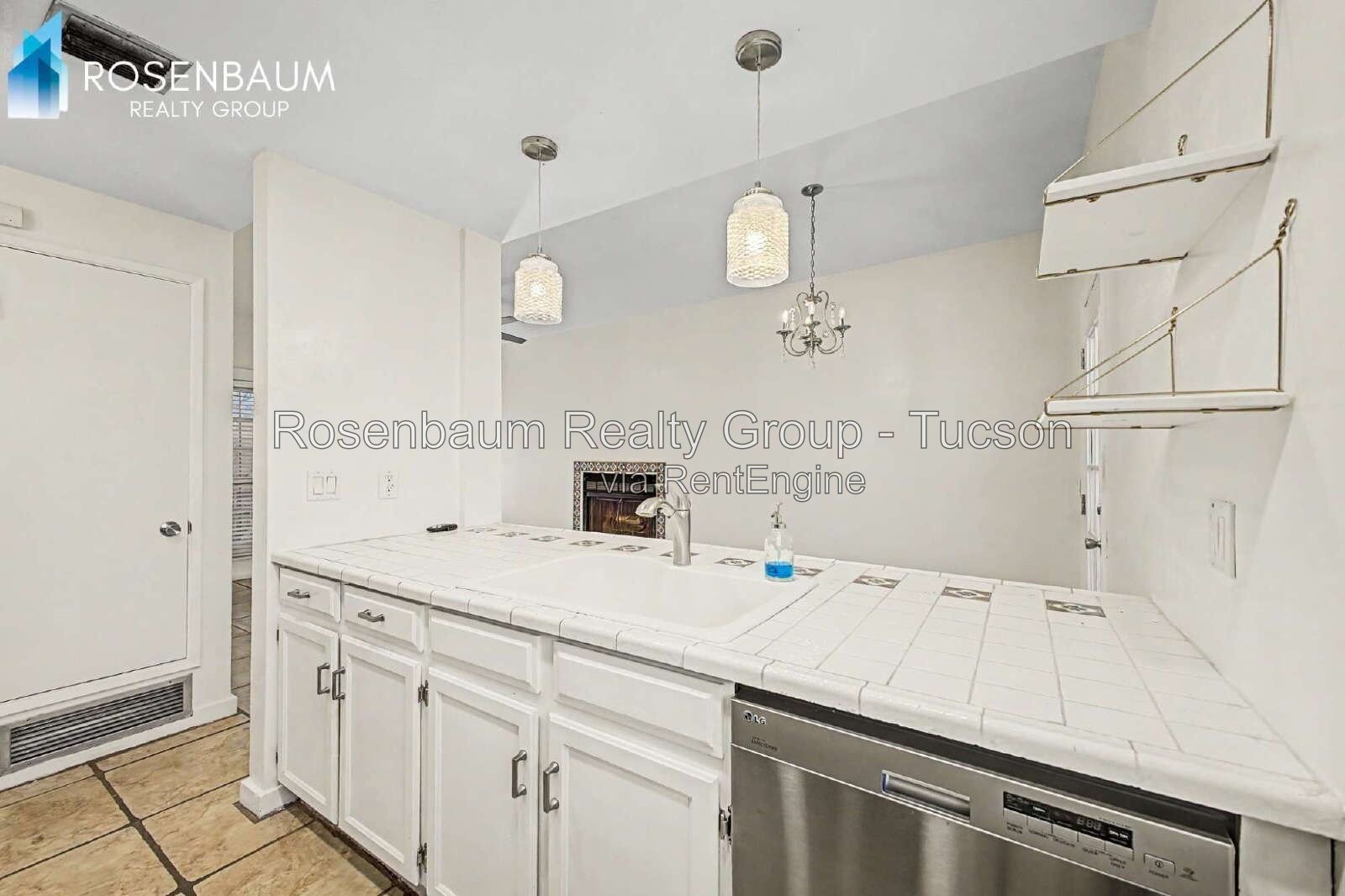 Charming 2-beds, 1-bath duplex nestled in Tucson’s Miles Neighborhood! property image