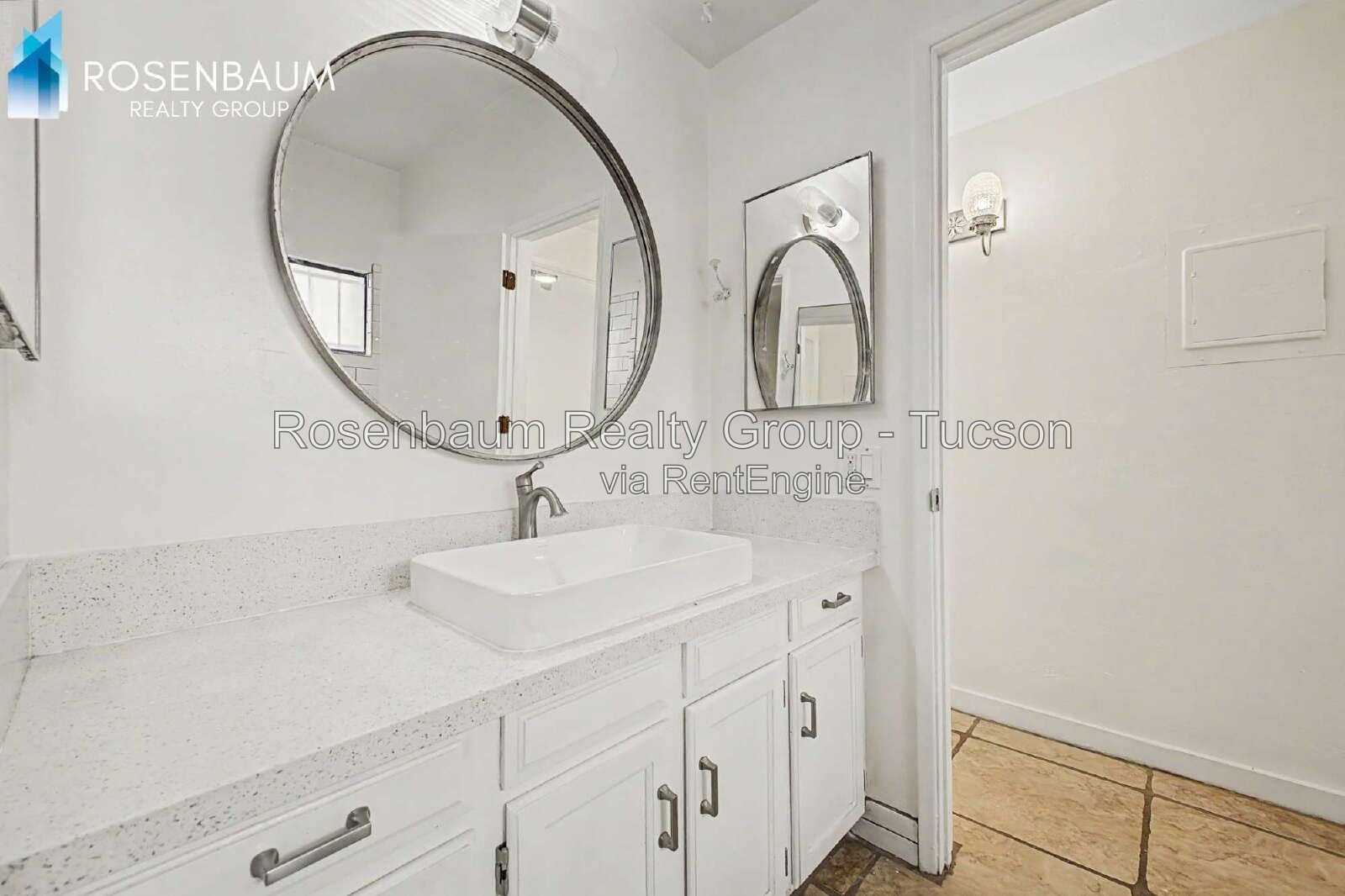 Charming 2-beds, 1-bath duplex nestled in Tucson’s Miles Neighborhood! property image